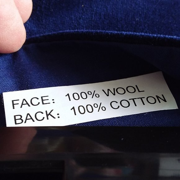 Gingerbread Lane 100% Wool Holiday Stocking Santa Christmas Tree Presents NWT - Picture 4 of 5